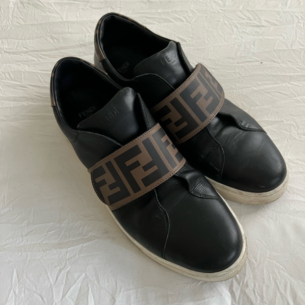 Fendi black sneakers KIDS SIZE 39
